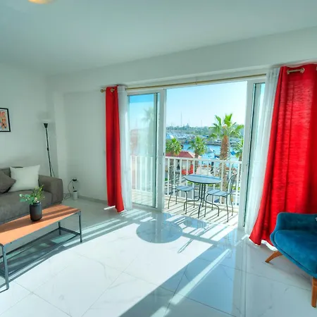 Seafront 2 Bedroom With Balcony & Jacuzzi Gogzr-6 Gzira