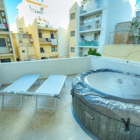 Seafront 2 Bedroom With Balcony & Jacuzzi Gogzr-6 Apartment *