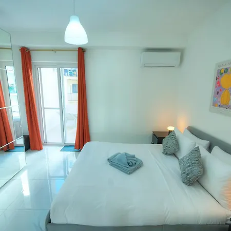 Apartment Seafront 2 Bedroom With Balcony & Jacuzzi Gogzr-6 Gzira